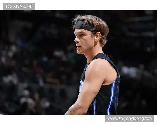 麦克朗三冠王创G联赛得分新高 麦克朗三冠王创G联赛得分新高